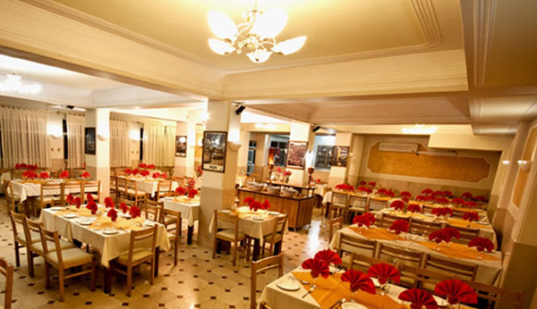 رستوران هتل ارگ مشهد